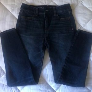 American Eagle Dream Jean